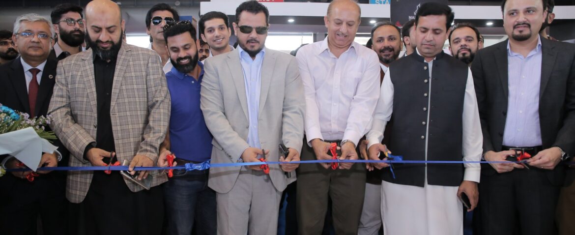 Launch of Smart City, Canal Road Lahore by Blue world City at Garanna Property Expo.